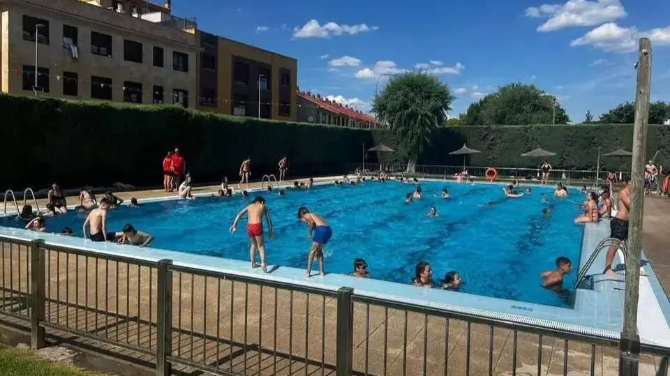 Piscinas Municipales de Carbajosa | Archivo
