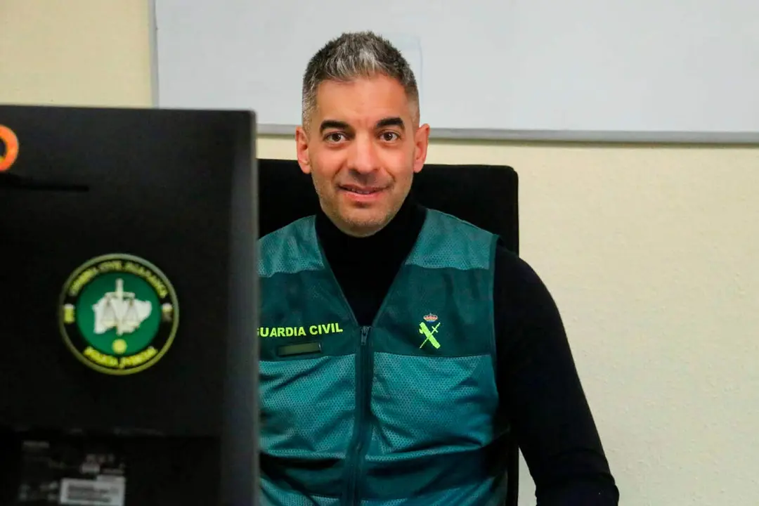 Sargento Primero, Roberto Fern&aacute;ndez Mu&ntilde;oz, Suboficial jefe del EDITE (Equipo de Investigaci&oacute;n Tecnol&oacute;gica) de la Comandancia de Salamanca | Luis Cotobal