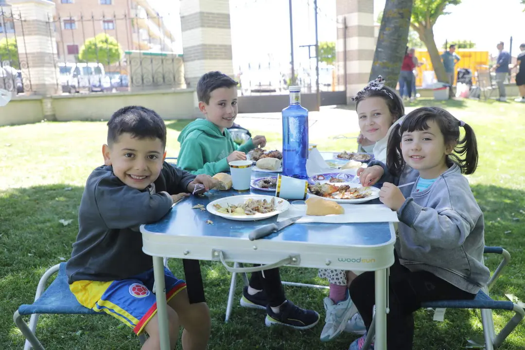 Comida Solidaria Fiesta de la Primavera 202627