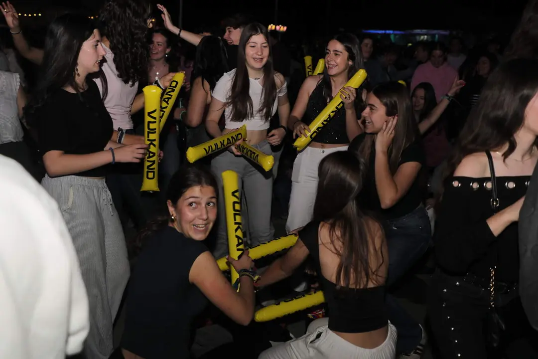 Fiestas Chicas 2026: viernes noche43