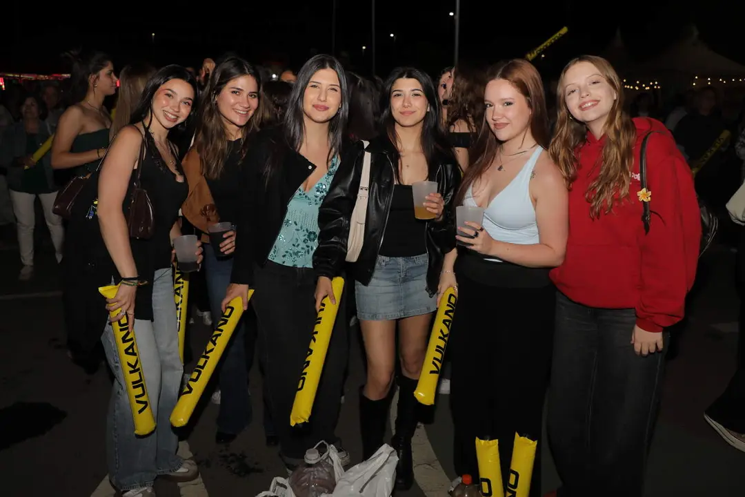 Fiestas Chicas 2026: viernes noche48