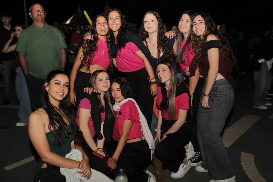 Fiestas Chicas 2026: viernes noche50