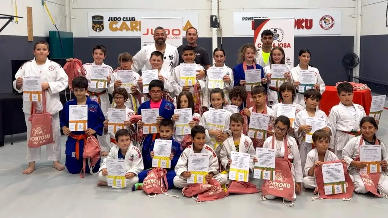 Entrega de diplomas del Club Judo Carbajosa 2026 (8)