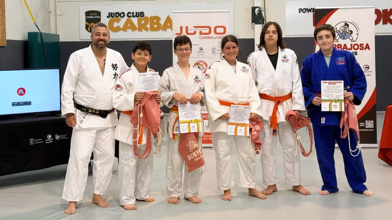 Entrega de diplomas del Club Judo Carbajosa 2026 (9)