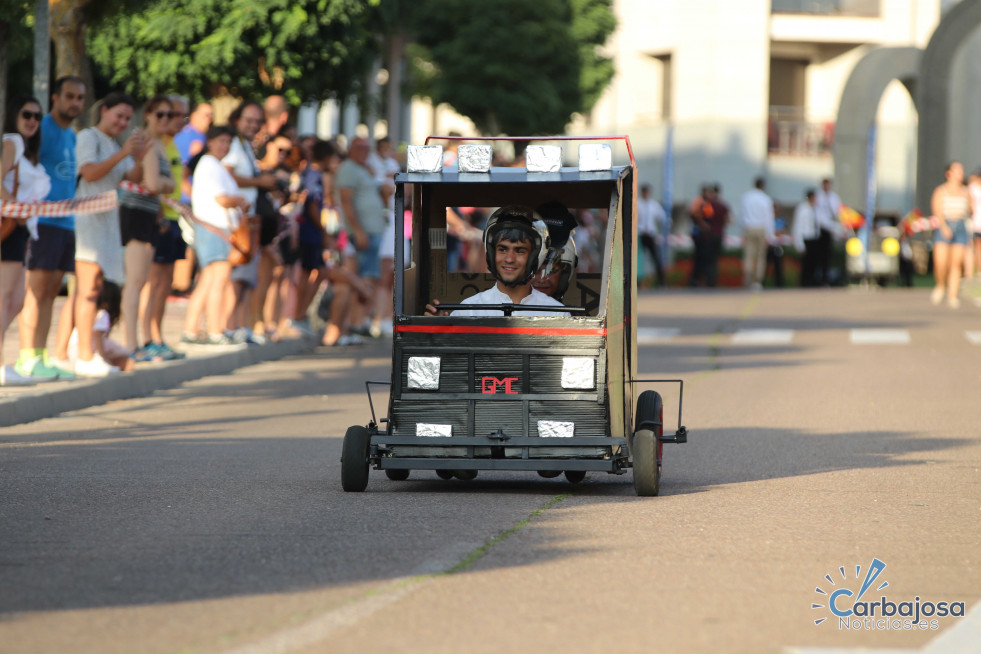 Semana de la juventud: Autos Locos 22