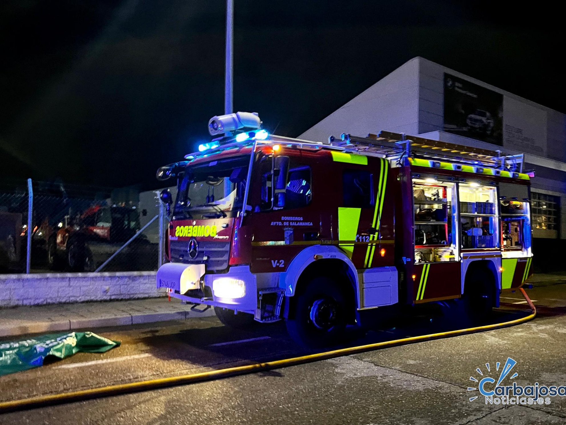 Explosión en una nave de maquinaría de obras